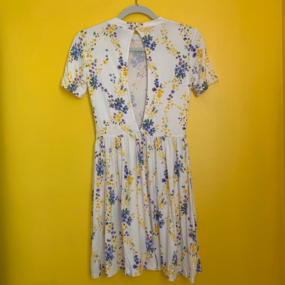 Floral Keyhole Dress - Picture 5 of 5